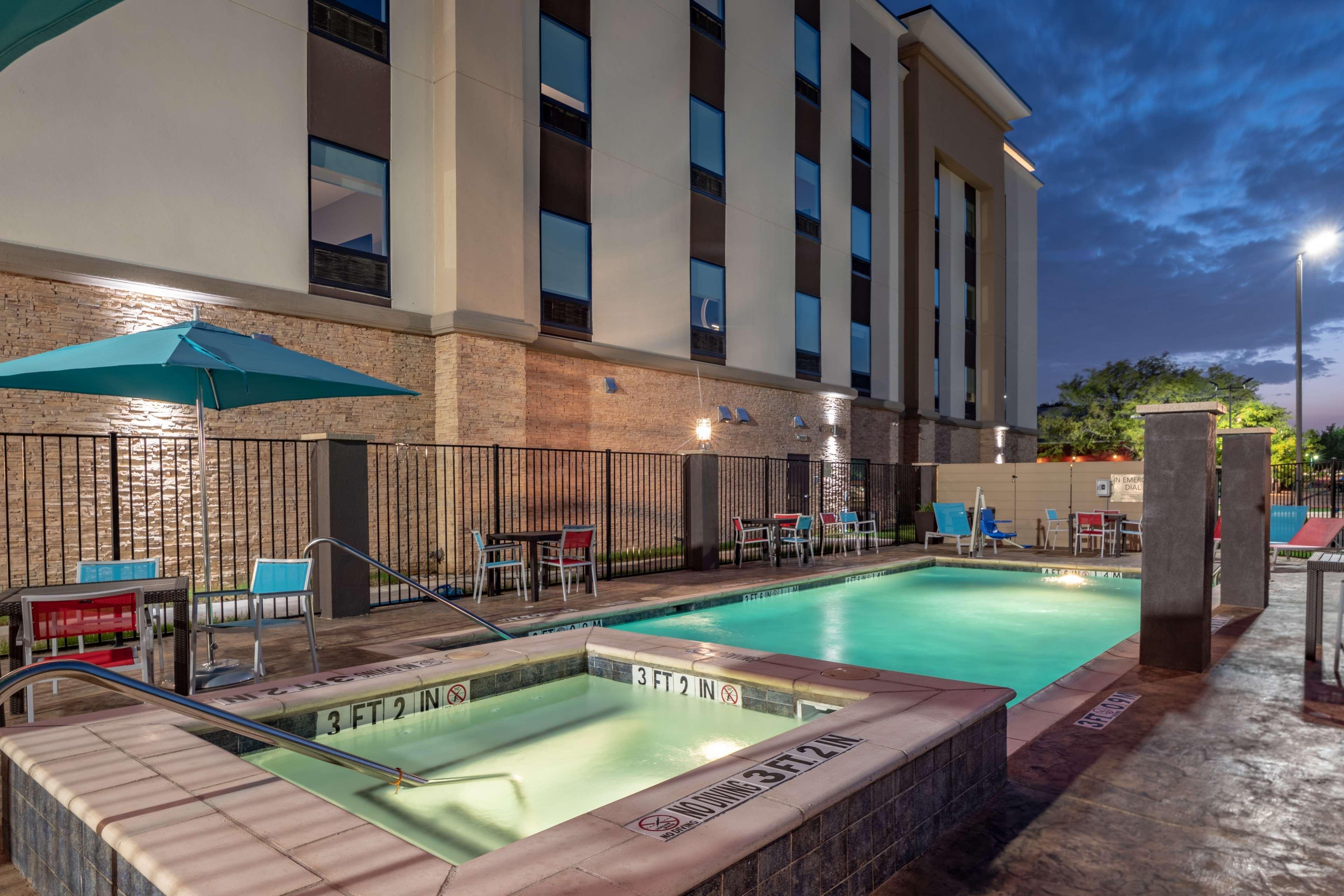 Hampton Inn & Suites Dallas/Plano Central Luaran gambar