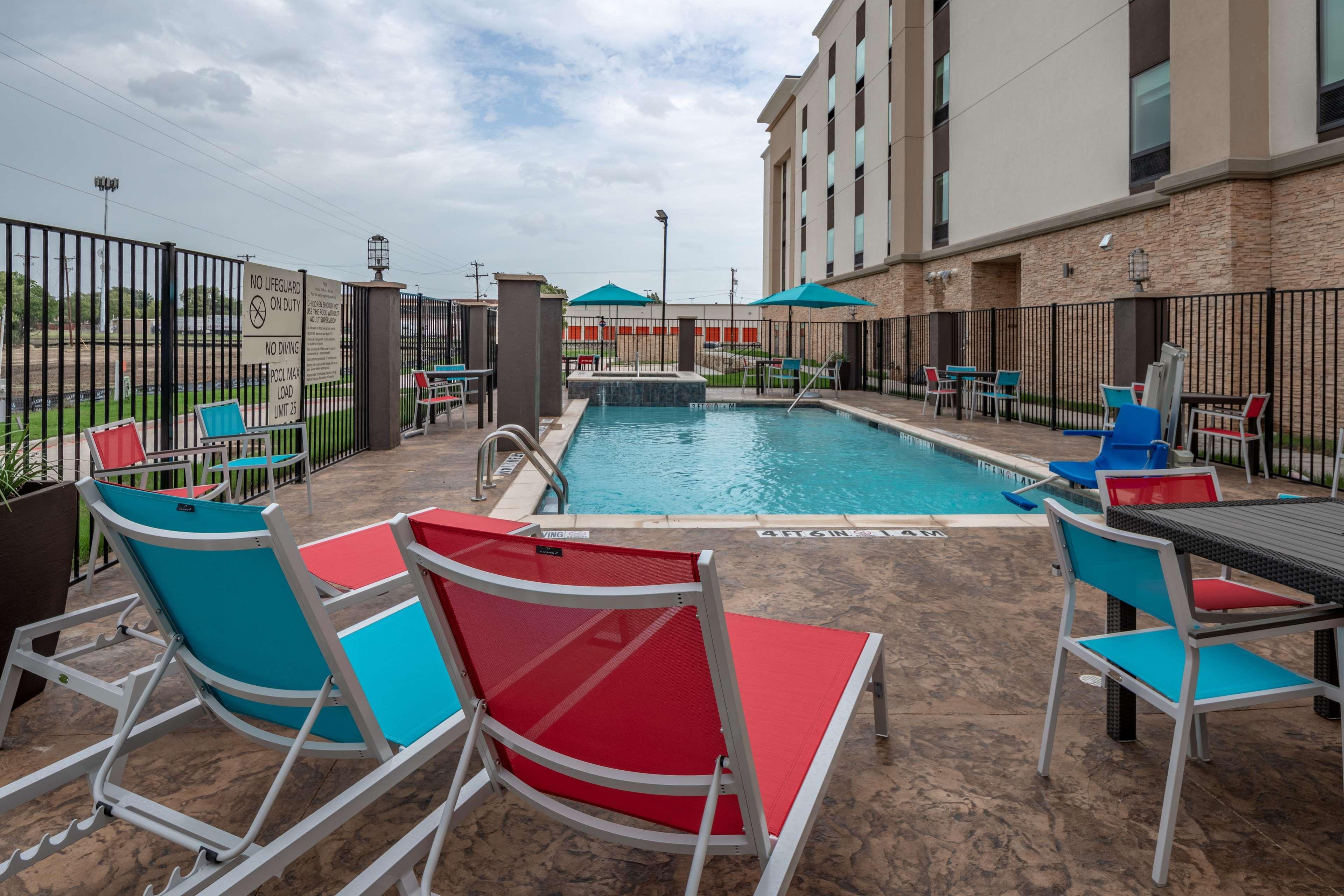 Hampton Inn & Suites Dallas/Plano Central Luaran gambar