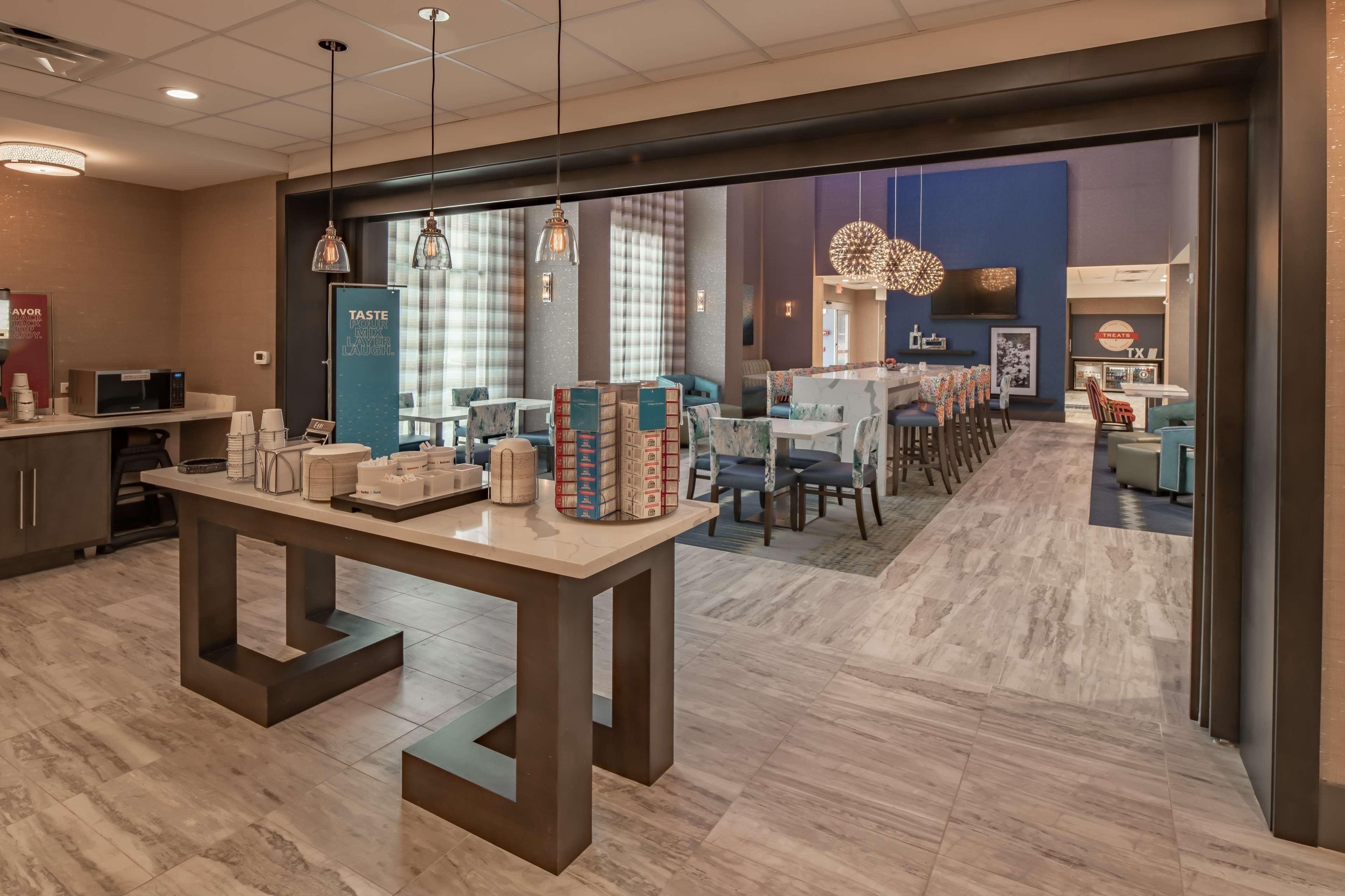 Hampton Inn & Suites Dallas/Plano Central Luaran gambar